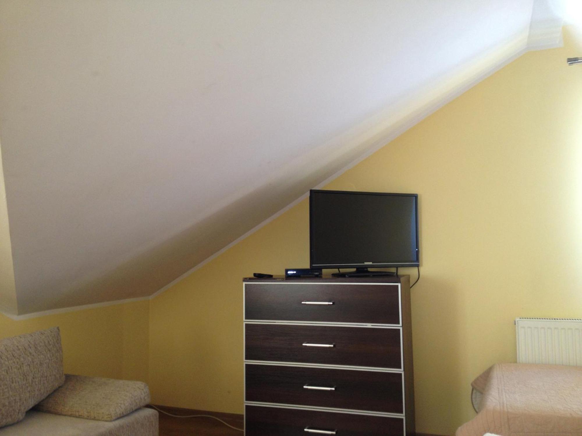 Bełchatów Laura B&B 객실 사진